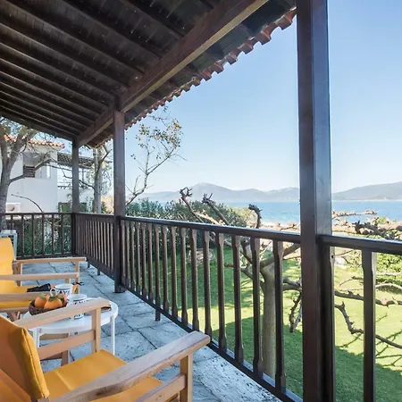Villa Kanati Kanatadhika